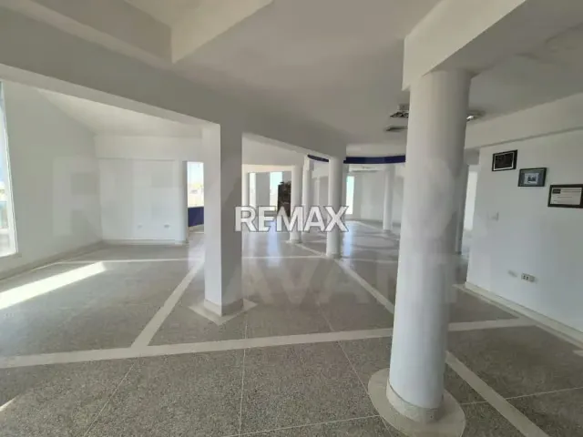 En Venta Edificio comercial en Santa Irene - 3