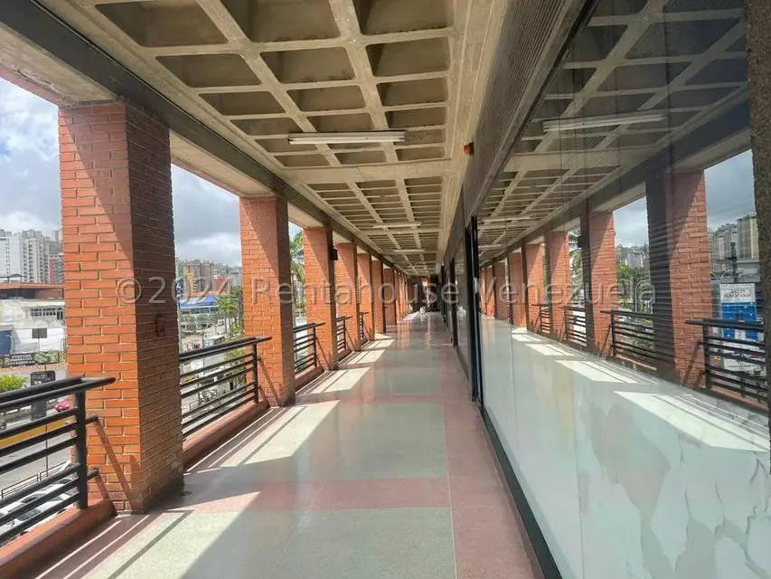 Local Comercial en Venta en Las Salias, Miranda - 18