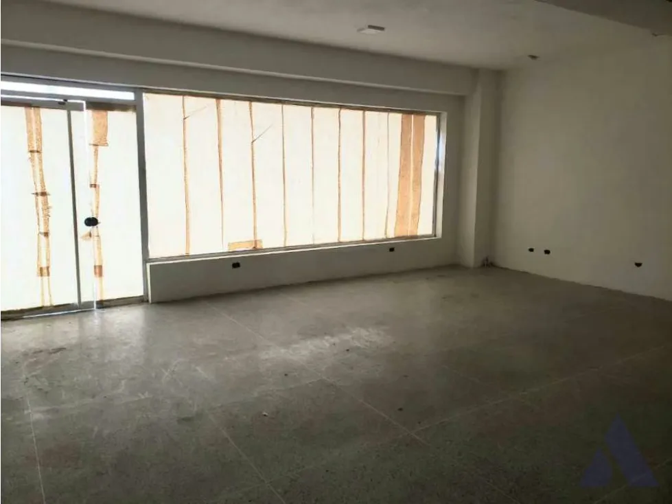 En venta local 70m2 Catia la Mar 8732 - 3