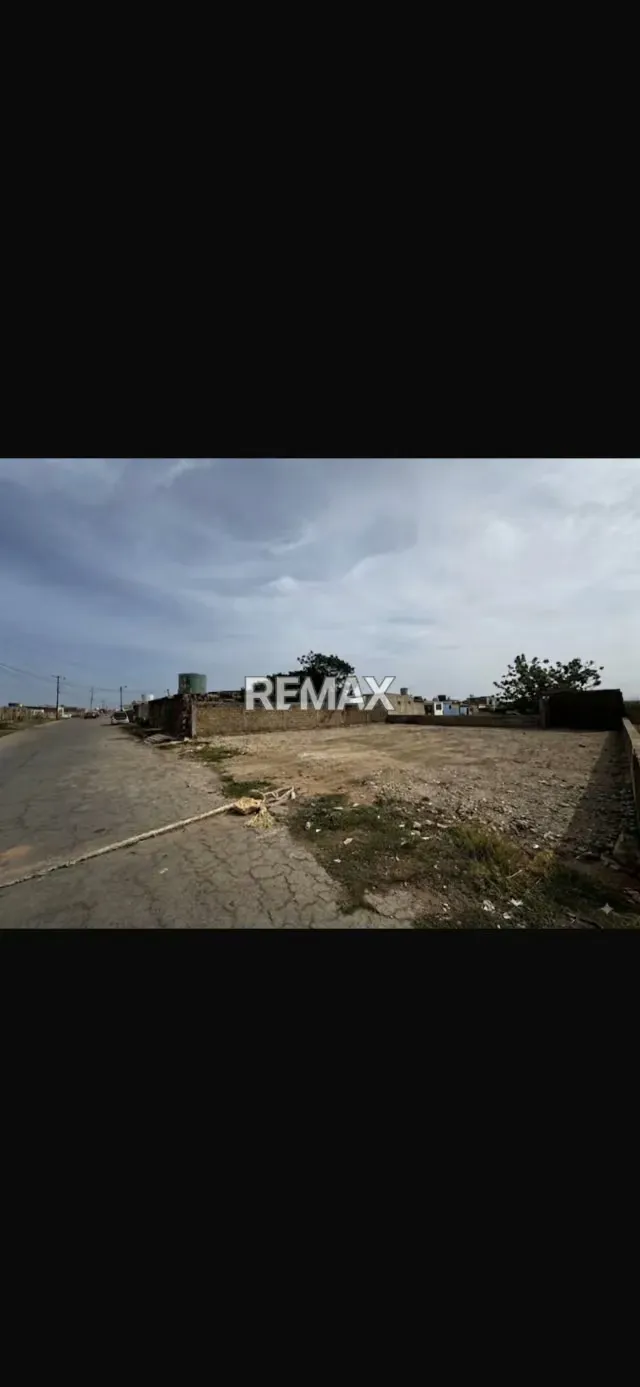 Venta de pásela con excelente ubicación en Adicora - 3