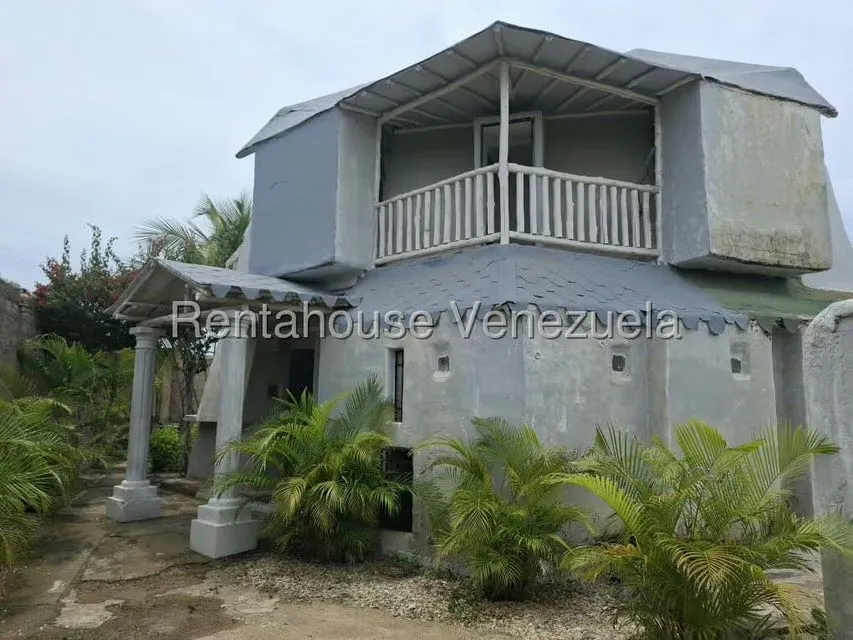 Casa (Duplex) en Venta en Guacuco, Nueva Esparta
