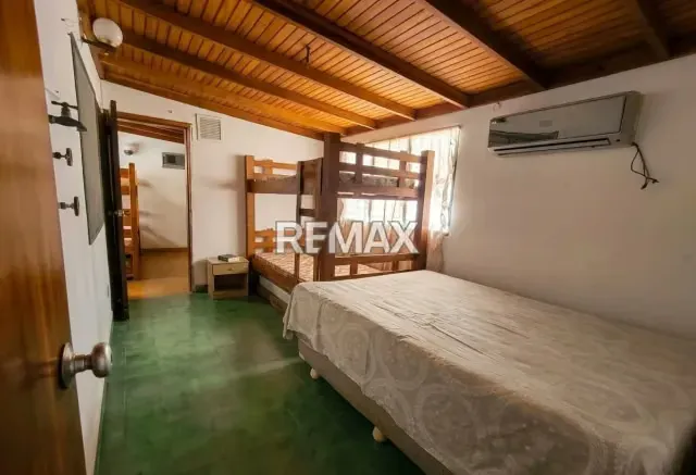 Casa de 178mt2, con Potencial de Revalorización en Valle Sur, Chichiriviche. - 11