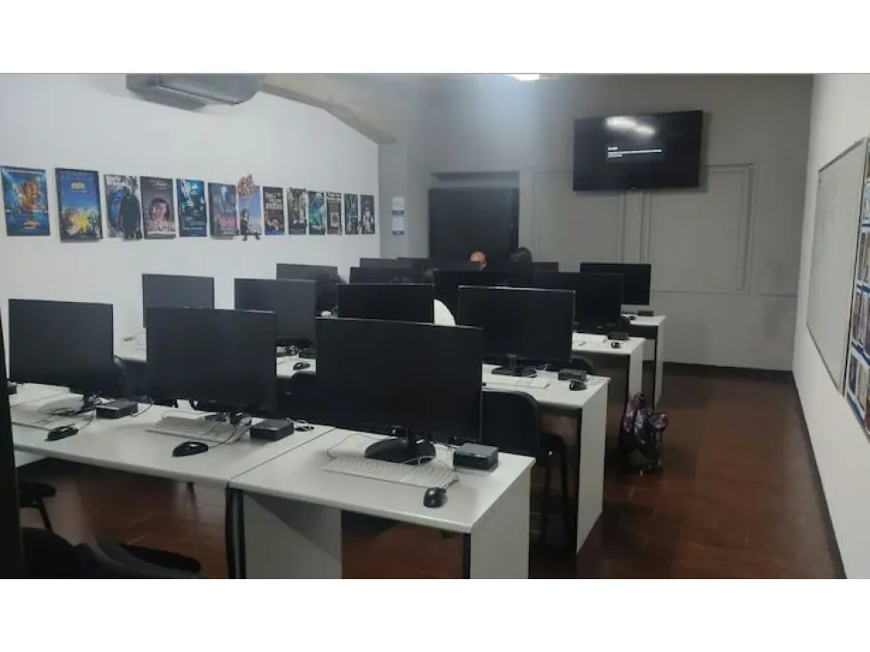 Oportunidad de inversión en oficina Empresarial del Este 436 M2 - 11