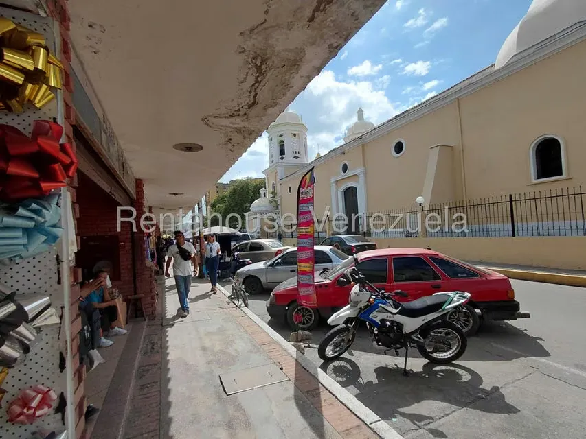 Comercial (Local Comercial) en Alquiler en Centro, Carabobo - 11