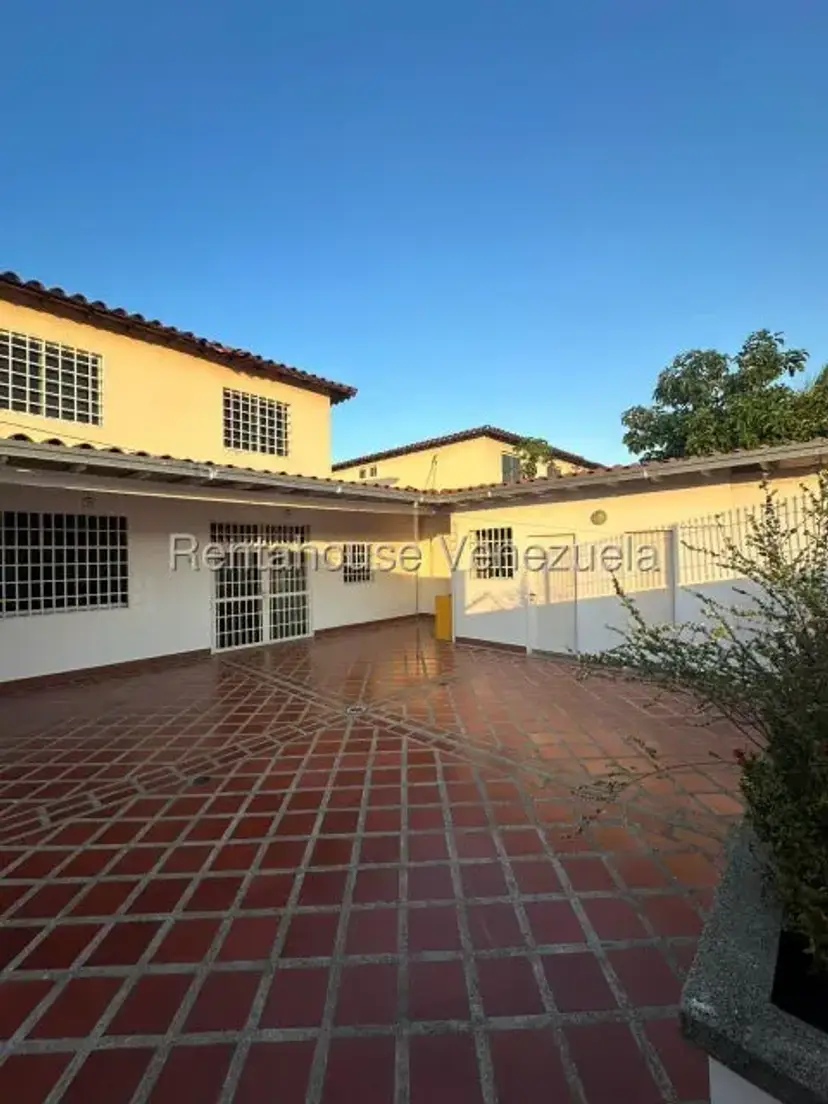 Casa (Duplex) en Venta en Villas de Buenaventura, Miranda