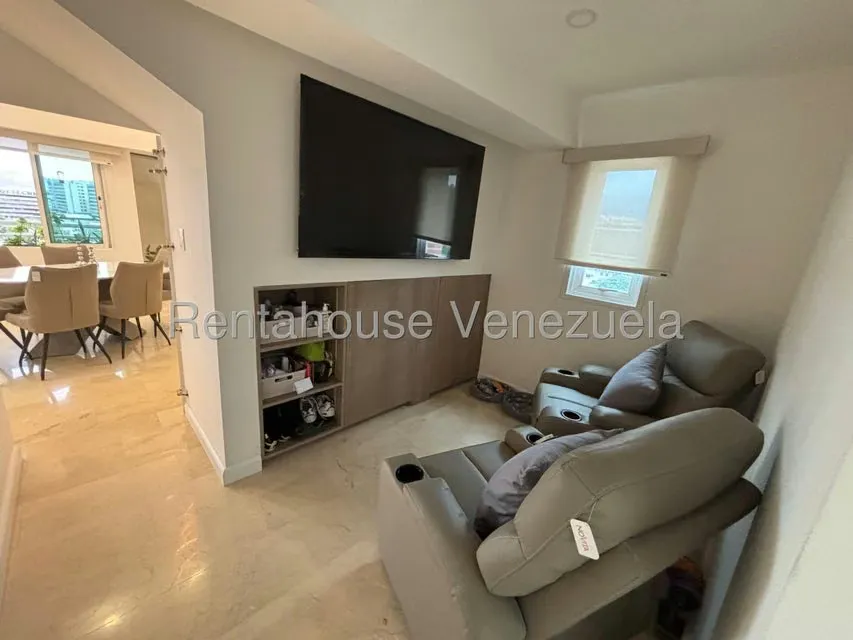 Apartamento (1 Nivel) en Venta en El Rosal, Distrito Metropolitano - 11