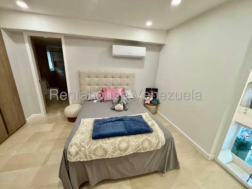 Apartamento (1 Nivel) en Venta en El Rosal, Distrito Metropolitano - 17