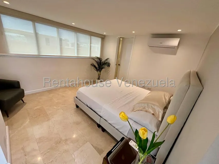 Apartamento (1 Nivel) en Venta en El Rosal, Distrito Metropolitano - 24