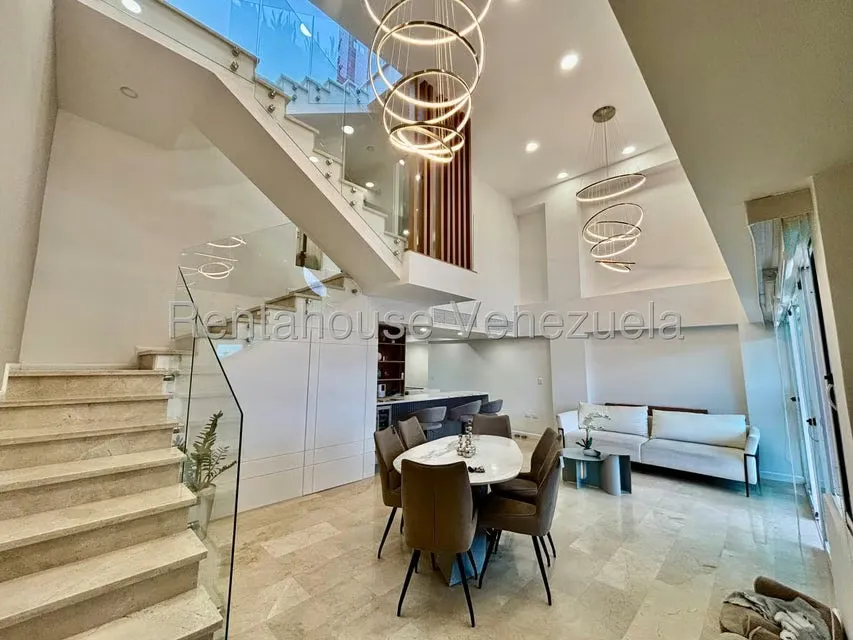 Apartamento (1 Nivel) en Venta en El Rosal, Distrito Metropolitano - 10