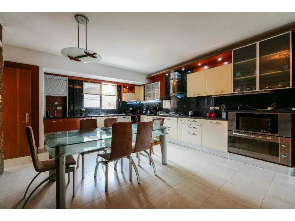 EXCLUSIVO PENTHOUSE EN LOMAS DE LAS MERCEDES (Venta) - 6