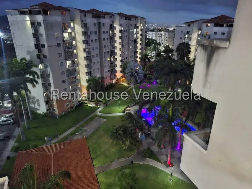 Apartamento (Duplex) en Venta en Metropolitano Javier, Lara - 26