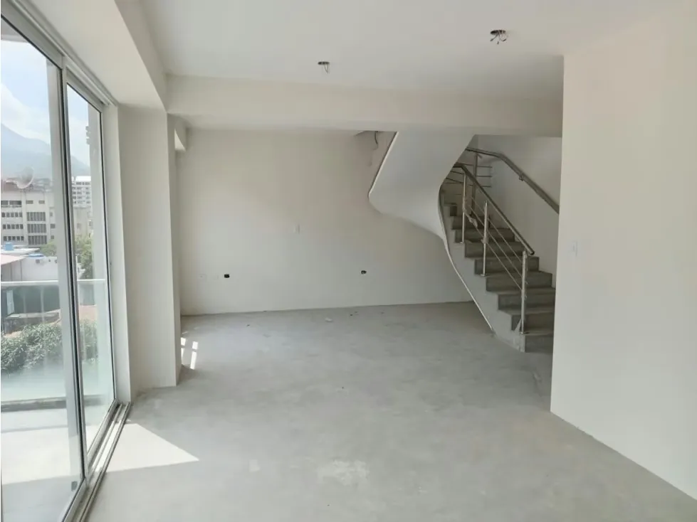 Pent House en Financiado y venta 190m², 2da Av. C/3ra Santa Eduvigis - 16