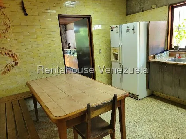 Casa (Duplex) en Venta en Prados del Este, Distrito Metropolitano - 16