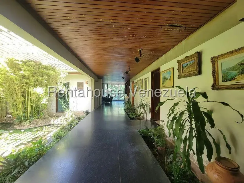Casa (Duplex) en Venta en Prados del Este, Distrito Metropolitano - 5