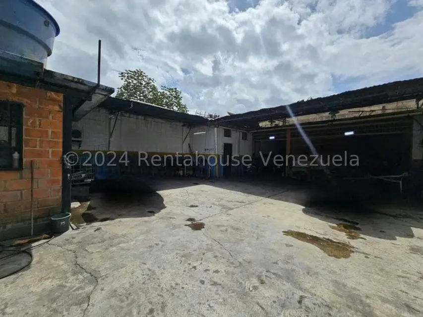 Terreno (Comercial) en Venta en Zona Centro, Aragua - 11