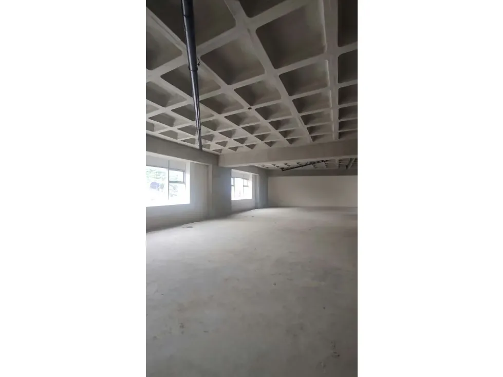 Se alquila Oficina 220m² Las Mercedes - 5
