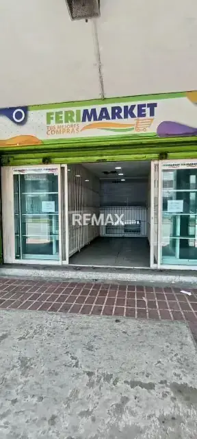 SE ALQUILA LOCAL COMERCIAL EN LA AV LAS FERIAS VALENCIA