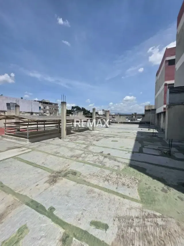 Edificio Comercial en venta en plena Av. 20 de Barquisimeto - 11