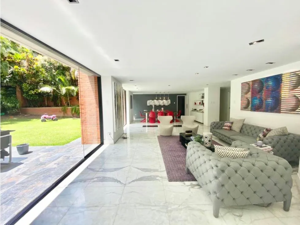 Se vende apto 770m² 4h+s∕4b+s∕3p en Chulavista - 2