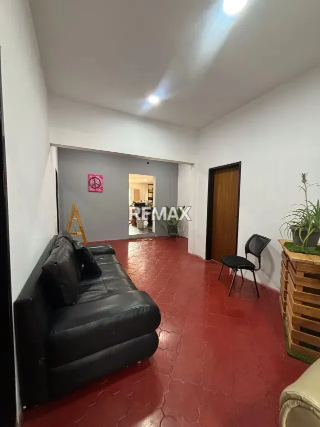 En venta casa con Excelente ubicación en el Oeste de la ciudad - 13
