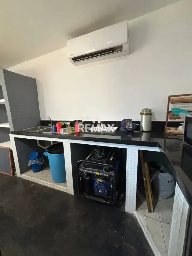 En venta casa con Excelente ubicación en el Oeste de la ciudad - 8