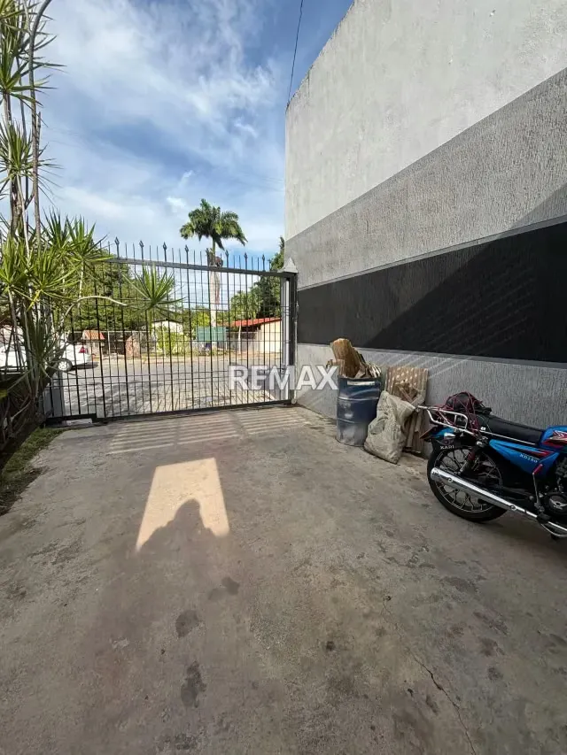 En venta casa con Excelente ubicación en el Oeste de la ciudad - 9