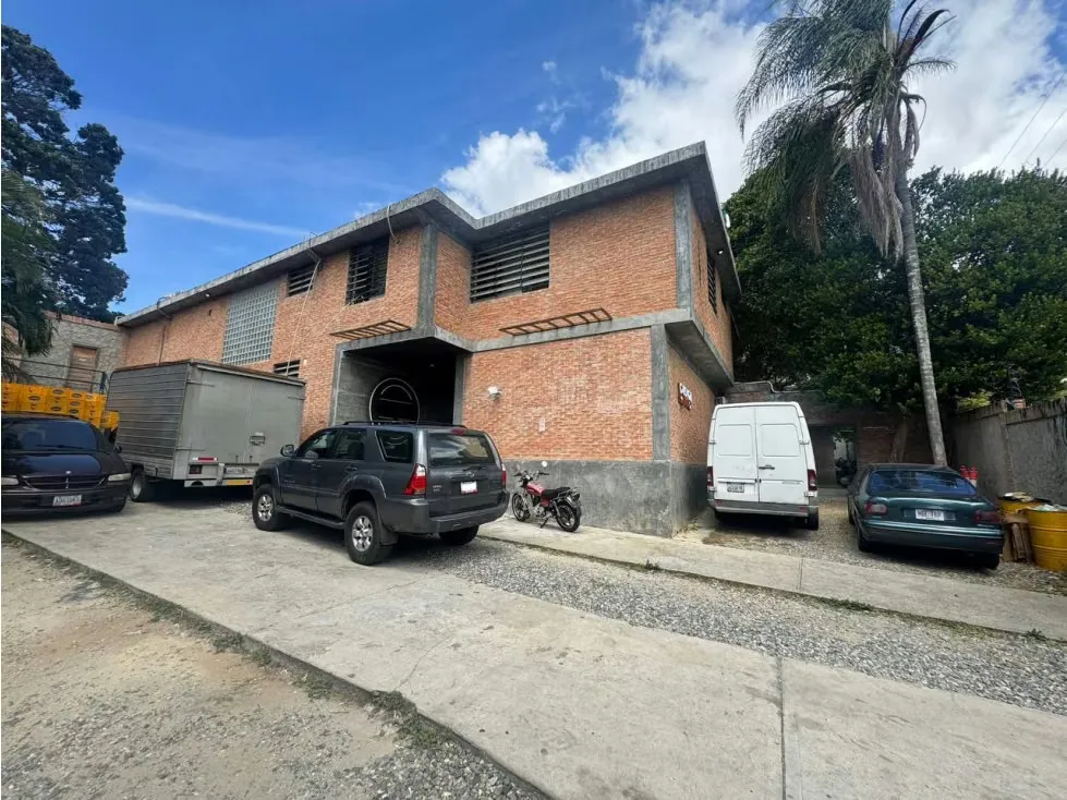 Casa Comercial en Venta en Los Chorros 6H/ 4B/ 14P - 2