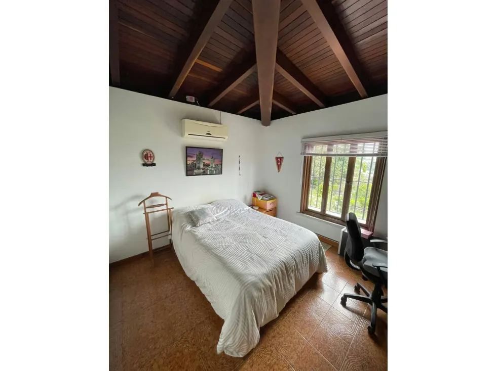 Amplia Y Cómoda Casa En Venta Cerro Verde 1000m2 12h/10b/8p - 15