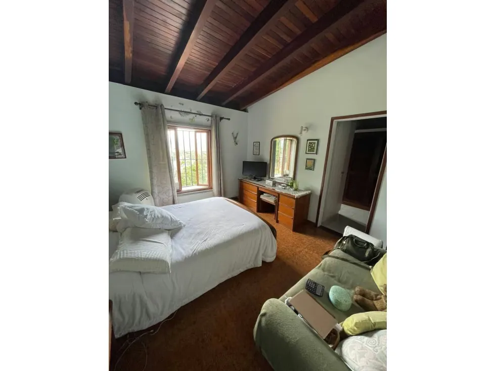 Amplia Y Cómoda Casa En Venta Cerro Verde 1000m2 12h/10b/8p - 10