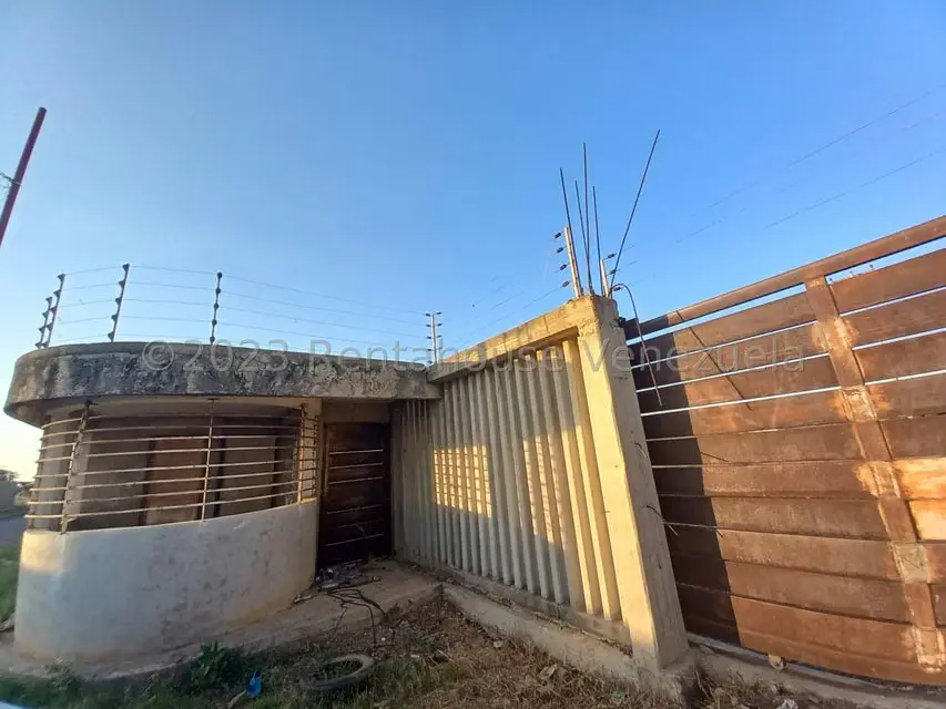 Terreno (Comercial) en Venta en Sector Independencia, Falcon - 2