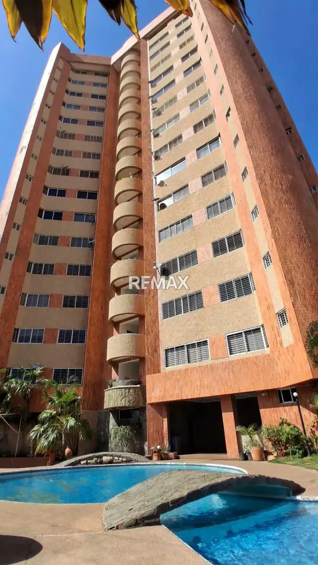 APARTAMENTO EN ALQUILER SECTOR TIERRA NEGRA