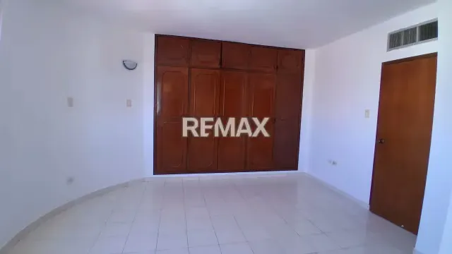 APARTAMENTO EN ALQUILER SECTOR TIERRA NEGRA - 2