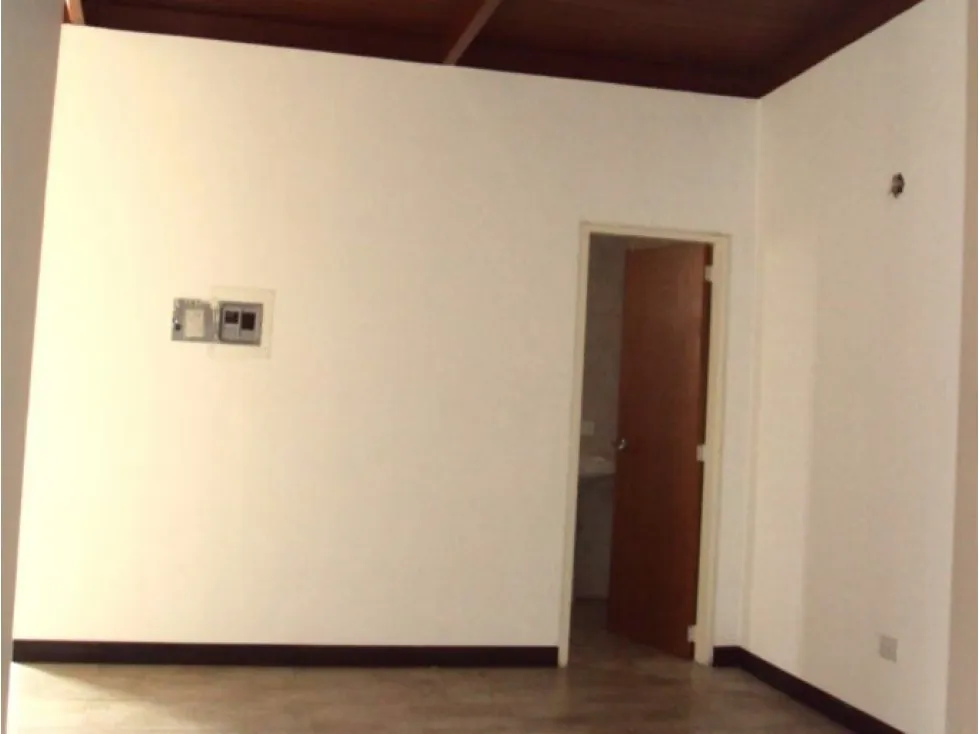 VENTA DE CASA (TIPO EDIFICIO) DE 3 NIVELES LOS ROSALES 220 M2 (KC) - 12