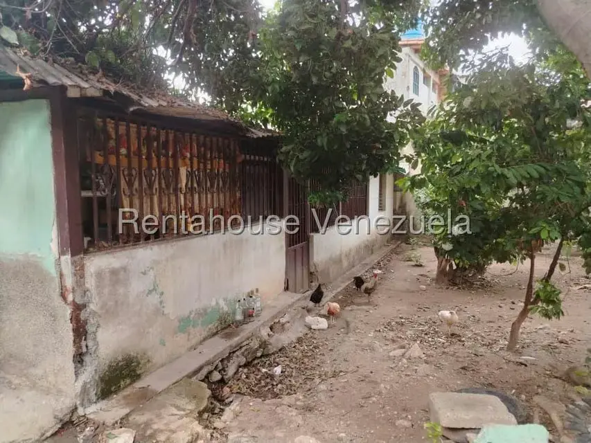 Casa (1 Nivel) en Venta en Centro, Lara - 16