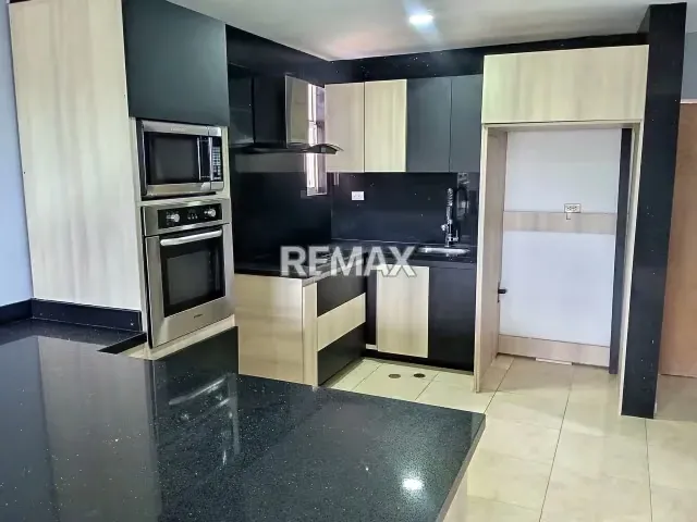 Se Vende Apartamento en Urb. Abadía Municipio San Diego - 3