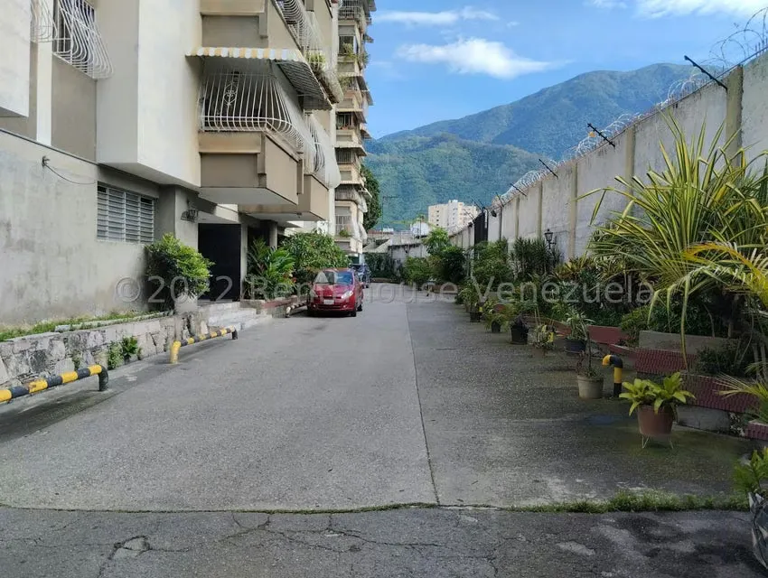 Apartamento (1 Nivel) en Venta en La Campiña, Distrito Metropolitano - 3