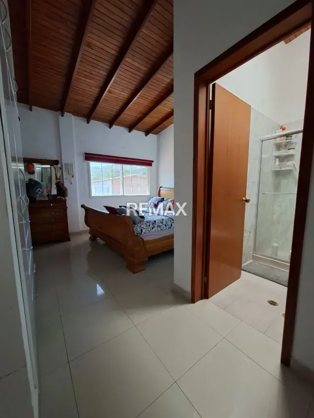 TOWNHOUSE EN VENTA EN SAN DIEGO. RES. LAS TRINITARIAS - 12