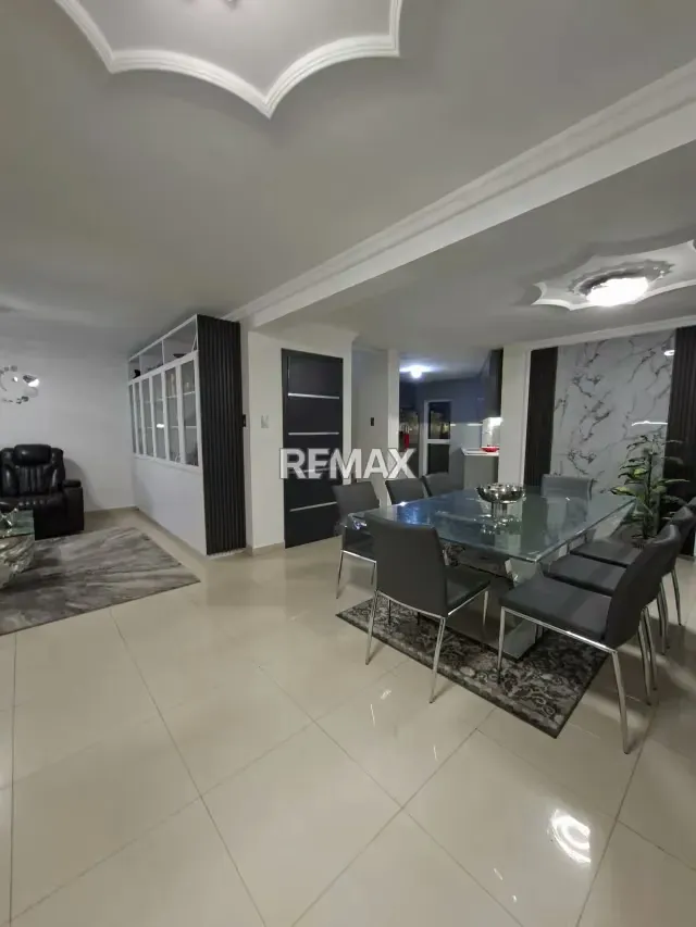 TOWNHOUSE EN VENTA EN SAN DIEGO. RES. LAS TRINITARIAS - 2