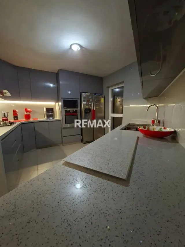TOWNHOUSE EN VENTA EN SAN DIEGO. RES. LAS TRINITARIAS - 6