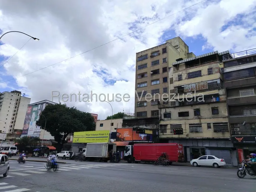 Apartamento (1 Nivel) en Venta en Petare, Distrito Metropolitano - 24