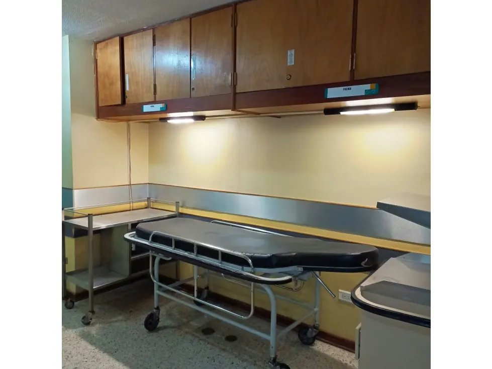 Local en Bello Monte acondicionado para Clinica de Oportunidad - 10