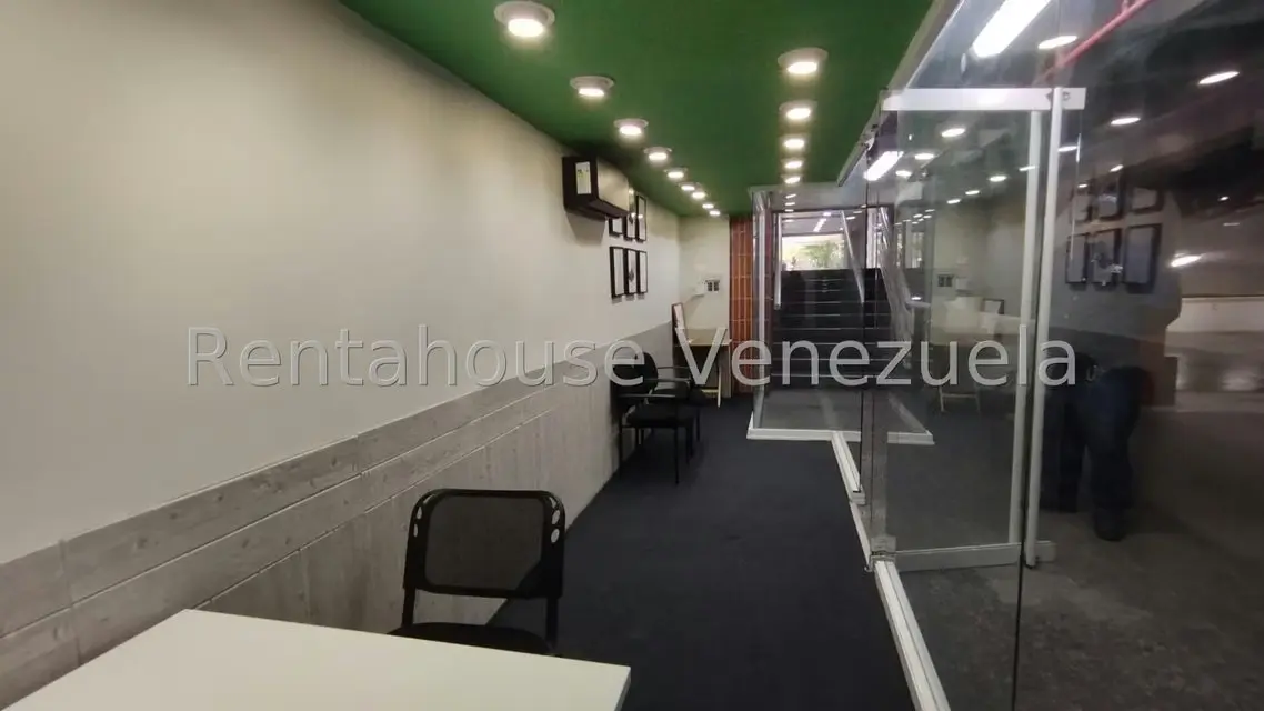Comercial (Local Comercial) en Alquiler en Colinas de Valle Arriba, Distrito Metropolitano - 8