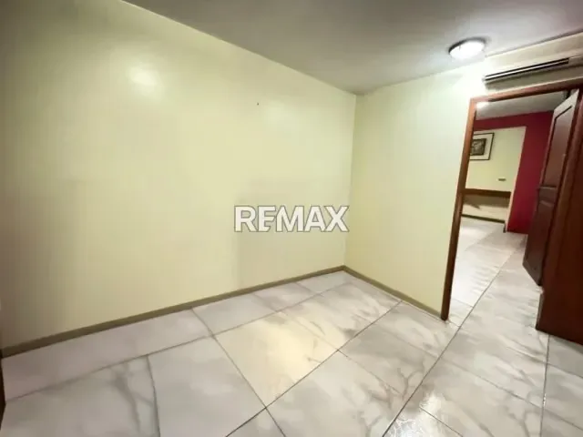 Oficina en alquiler ubicado en Barrio San Carlos, Edificio Hotel Moncricket Area de 18m² - 5