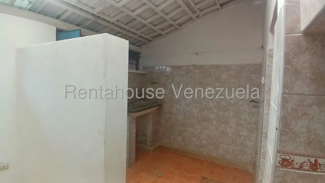 Local Comercial en Alquiler en Michelena, Carabobo - 13