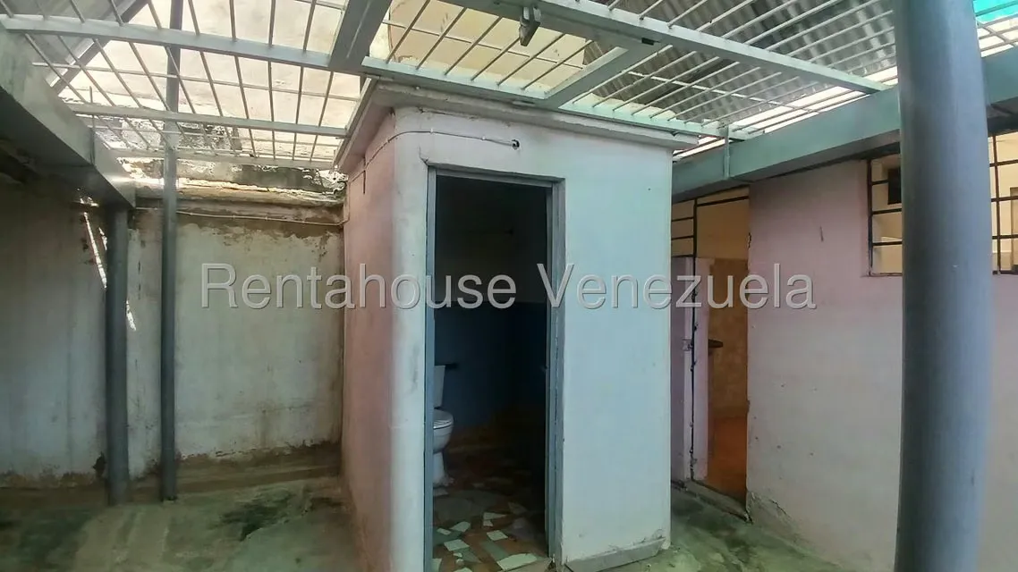 Local Comercial en Alquiler en Michelena, Carabobo - 8