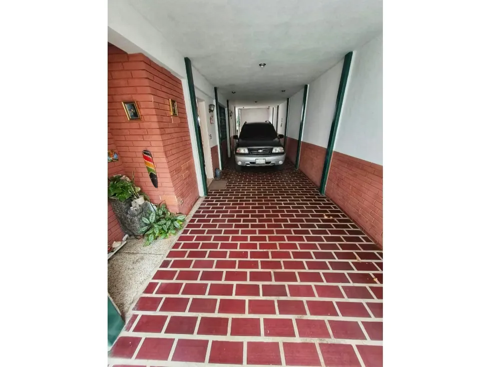 Vendo Casa de 2 Plantas en La Trinidad