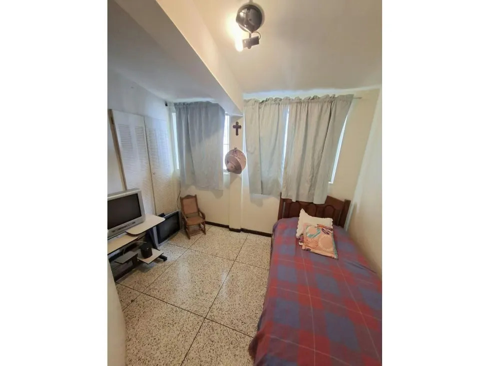 Vendo Casa de 2 Plantas en La Trinidad - 9