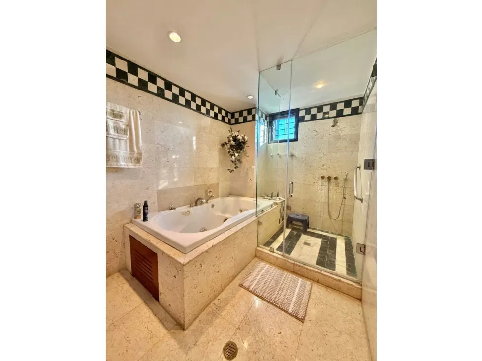 Se vende apto 300 m2 2h+s/3b+s/4p Altamira - 14
