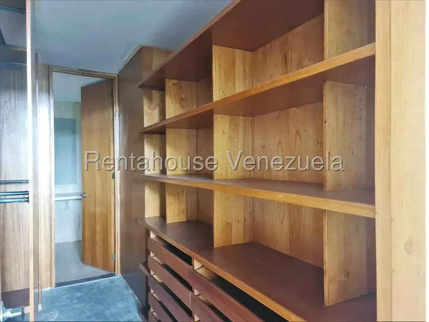 Apartamento (Planta Baja) en Venta en Colinas de Valle Arriba / Mirador de Los Campitos, Distrito Metropolitano - 11