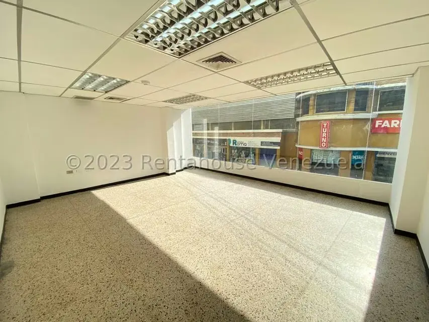 Local Comercial en Venta en Centro, Lara - 11